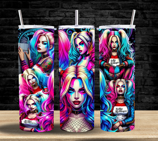Harley Q Looking - Tumbler